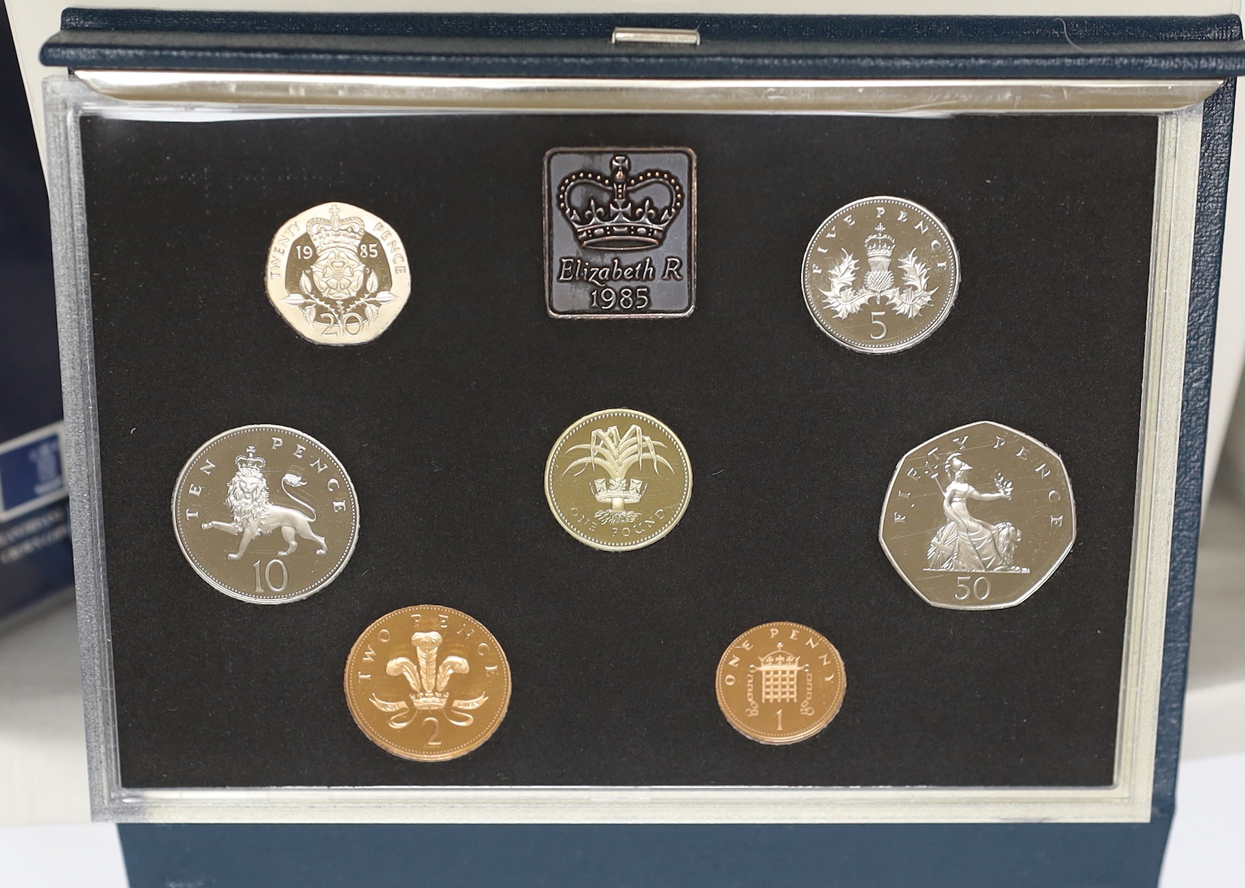 Royal Mint UK QEII proof coin year sets - 1980, 1984, 1985, 1989, 1992, 1996-1998 (8 cases), together with five Royal Mint UK QEII Brilliant UNC year sets for 1986, 1987, 1992, 1994 and 1995 (13)